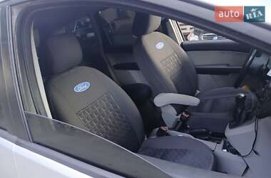 Мінівен Ford Focus C-Max 2004 в 