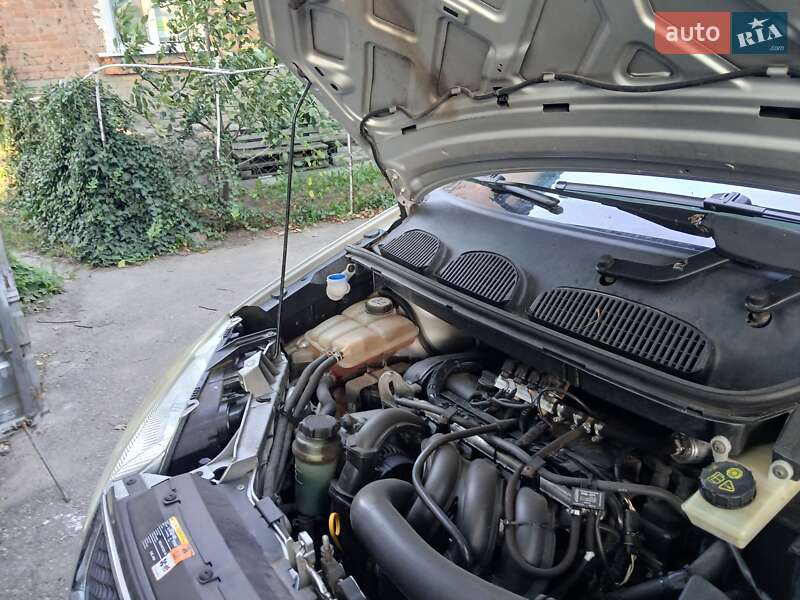 Минивэн Ford Focus C-Max 2004 в Кропивницком