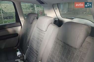 Мінівен Ford Focus C-Max 2004 в 
