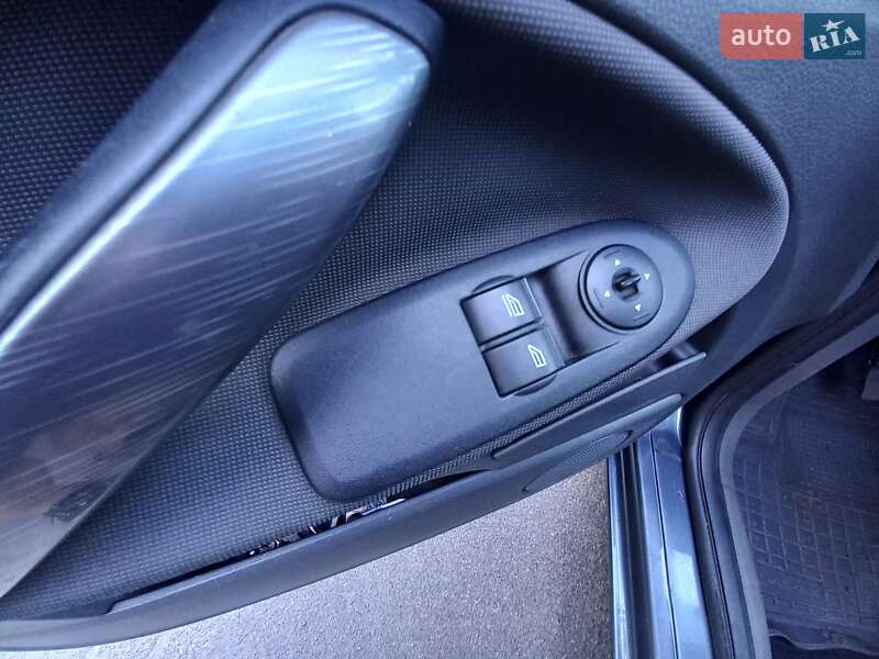 Мінівен Ford Focus C-Max 2008 в Києві