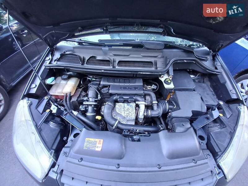 Мінівен Ford Focus C-Max 2008 в Києві