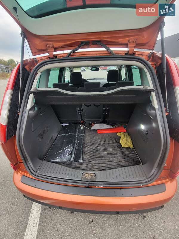 Минивэн Ford Focus C-Max 2004 в Киеве