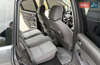 Мінівен Ford Focus C-Max 2005 в 