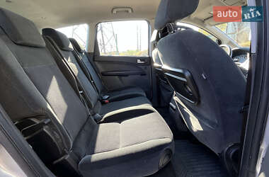 Минивэн Ford Focus C-Max 2004 в  фото 20 Минивэн Ford Focus C-Max 2004 в