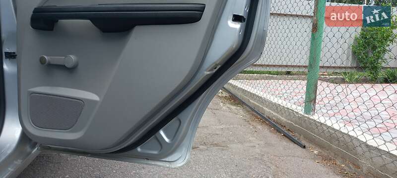 Мінівен Ford Focus C-Max 2004 в Бердичеві фото 8 Мінівен Ford Focus C-Max 2004 в Бердичеві