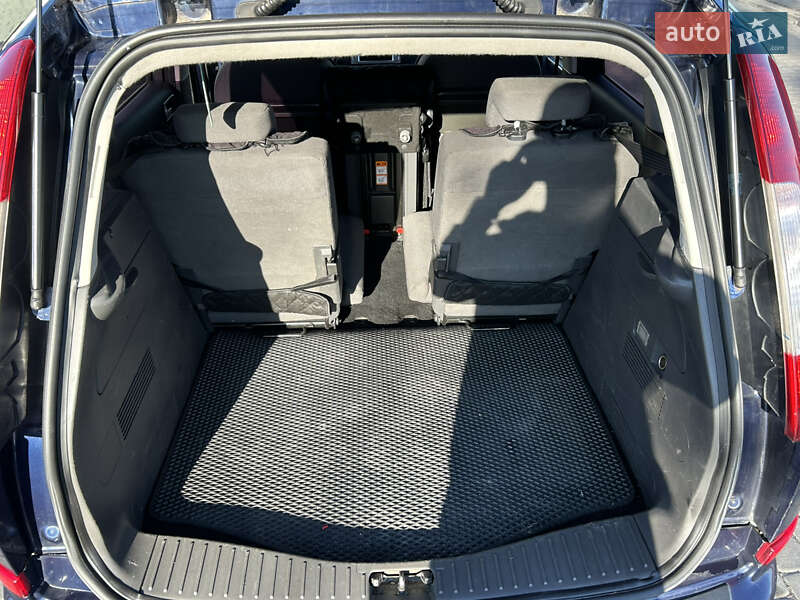 Минивэн Ford Focus C-Max 2004 в Львове