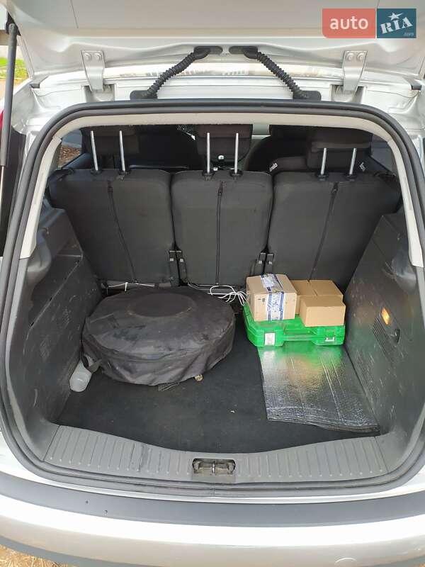 Мінівен Ford Focus C-Max 2006 в Черкасах