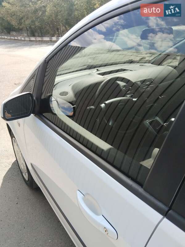 Минивэн Ford Focus C-Max 2007 в Первомайске