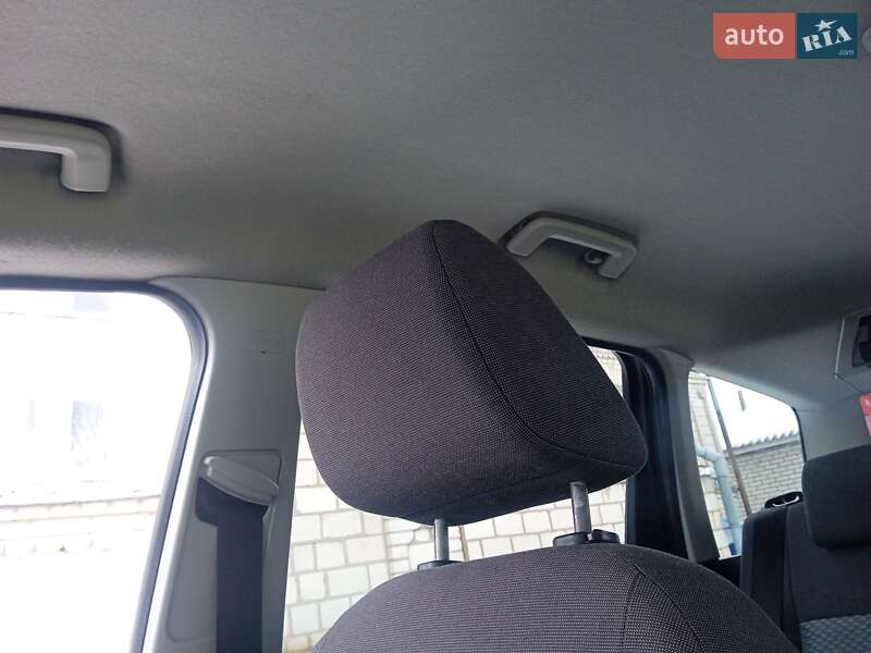 Минивэн Ford Focus C-Max 2007 в Сутисках