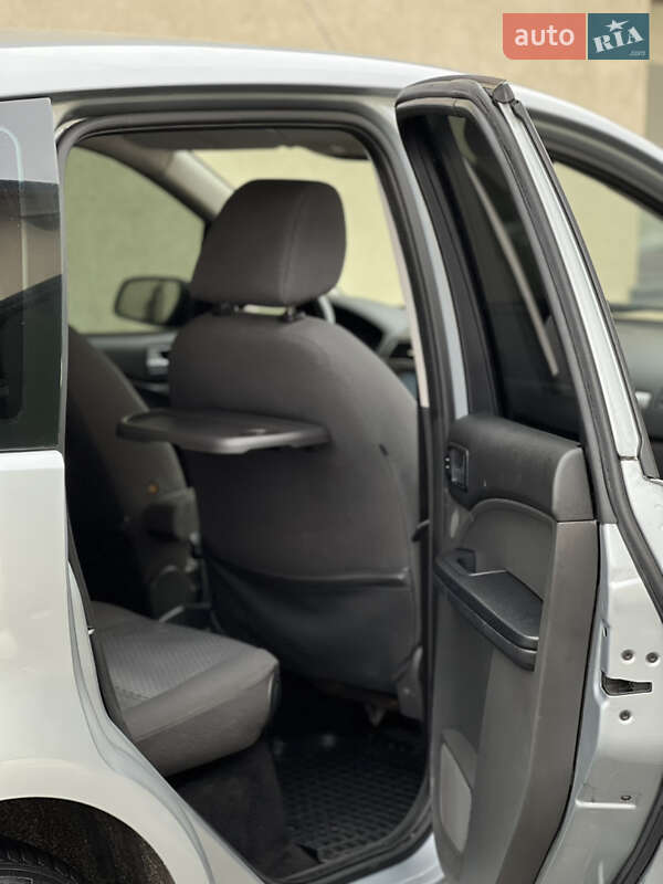 Минивэн Ford Focus C-Max 2004 в Жовкве