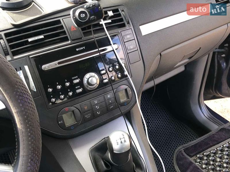 Мінівен Ford Focus C-Max 2004 в Шацьку