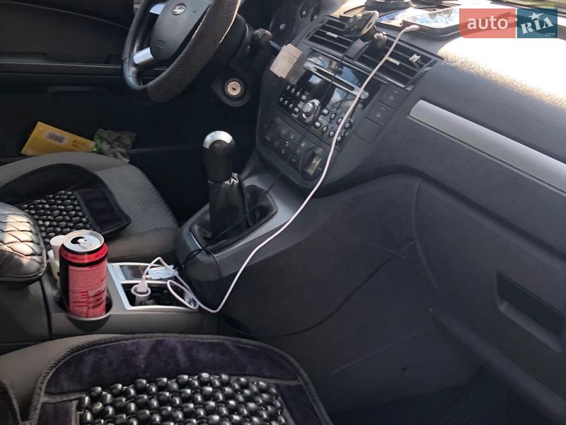 Мінівен Ford Focus C-Max 2004 в Шацьку