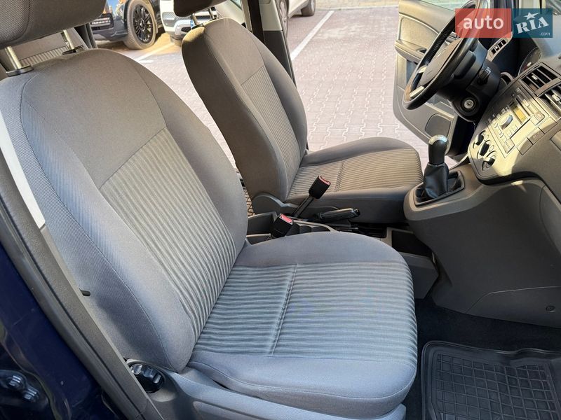 Мінівен Ford Focus C-Max 2006 в Києві