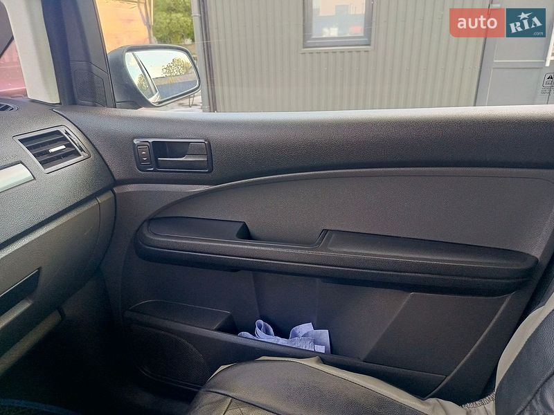 Мінівен Ford Focus C-Max 2005 в Острозі
