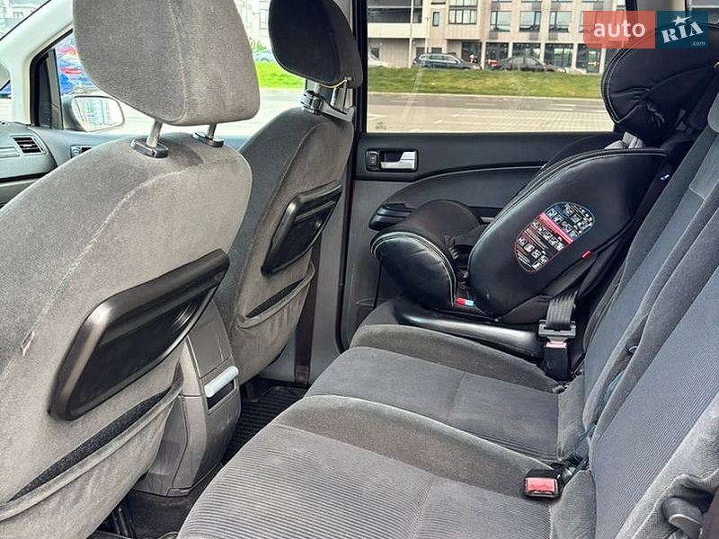 Минивэн Ford Focus C-Max 2006 в Киеве