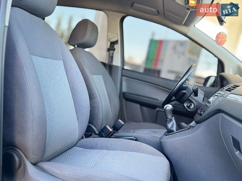 Мінівен Ford Focus C-Max 2005 в Миколаєві