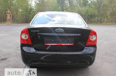 Седан Ford Focus 2010 в 