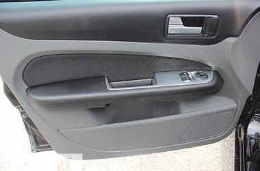 Седан Ford Focus 2010 в 
