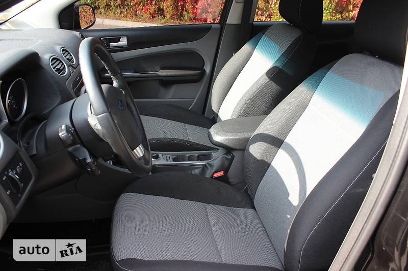 Седан Ford Focus 2010 в Днепре