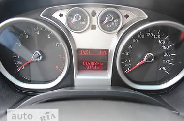 Седан Ford Focus 2010 в 