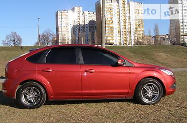 Хэтчбек Ford Focus 2008 в Киеве