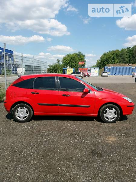 Хэтчбек Ford Focus 2002 в Запорожье