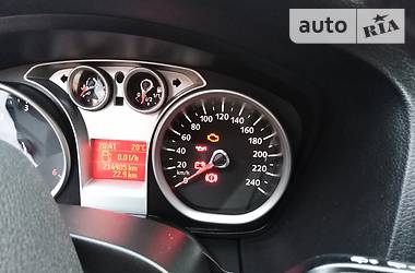 Хетчбек Ford Focus 2010 в 