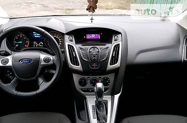 Хетчбек Ford Focus 2012 в 
