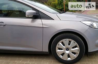 Хетчбек Ford Focus 2012 в 