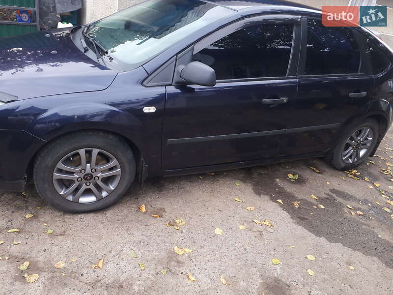 Хэтчбек Ford Focus 2005 в Бершади