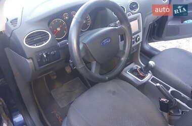 Хэтчбек Ford Focus 2005 в Бершади