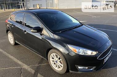 Хэтчбек Ford Focus 2015 в 