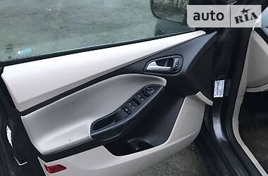 Хэтчбек Ford Focus 2015 в 