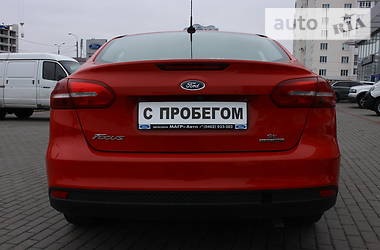 Седан Ford Focus 2016 в 