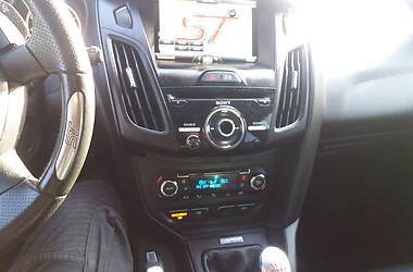 Хетчбек Ford Focus 2013 в 