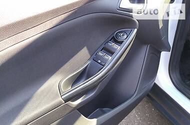Седан Ford Focus 2011 в 