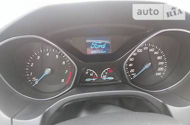Хетчбек Ford Focus 2013 в 