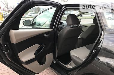 Седан Ford Focus 2013 в 