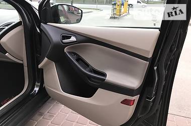 Седан Ford Focus 2013 в 