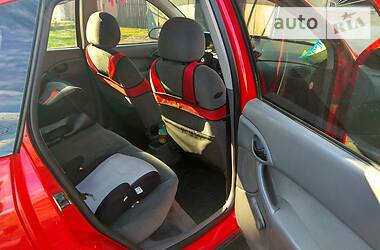 Хетчбек Ford Focus 1998 в 