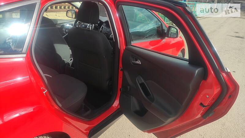 Хетчбек Ford Focus 2014 в Луцьку