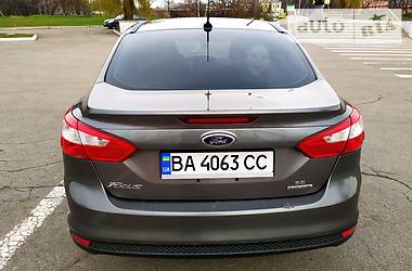 Седан Ford Focus 2013 в 