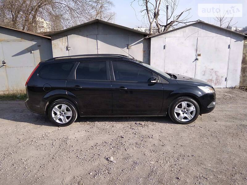 Універсал Ford Focus 2010 в Запоріжжі фото Універсал Ford Focus 2010 в Запоріжжі