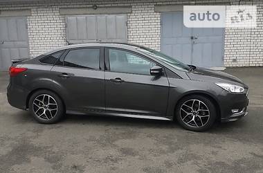 Седан Ford Focus 2015 в 