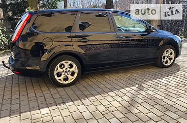 Универсал Ford Focus 2010 в 