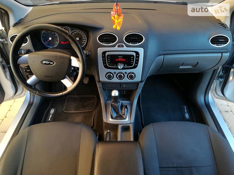 Хэтчбек Ford Focus 2007 в Мукачево