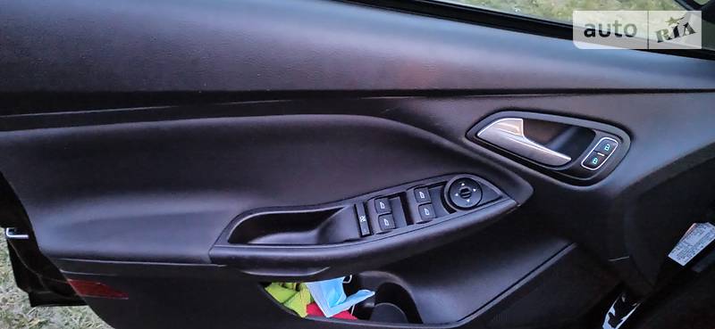 Седан Ford Focus 2017 в Луцке
