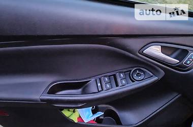 Седан Ford Focus 2017 в 