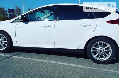 Хетчбек Ford Focus 2016 в 