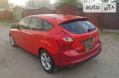 Хетчбек Ford Focus 2014 в 